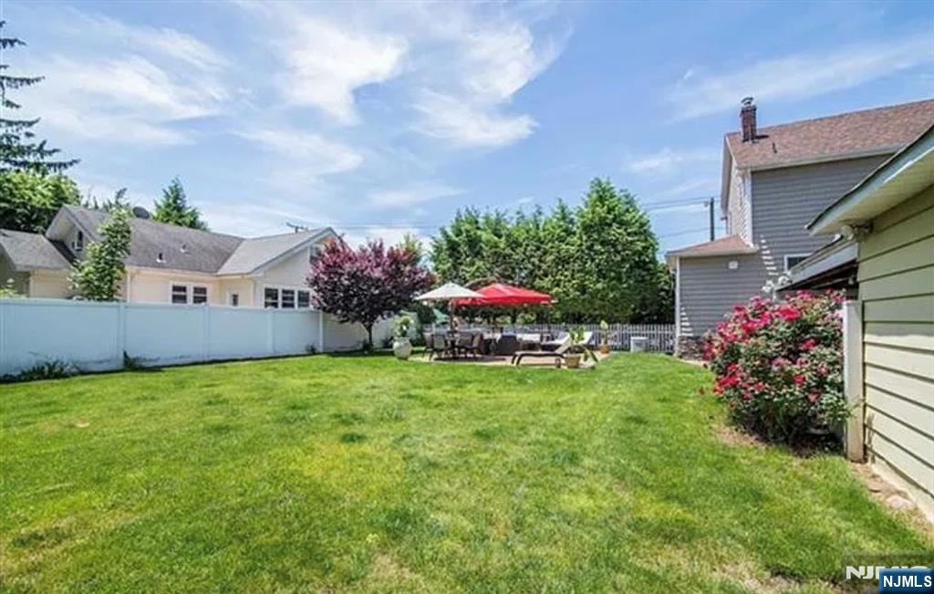 112 Tenafly Road Tenafly, NJ 07670 - Photo 16 of 17 Gallery Image 16