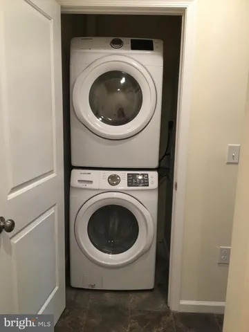 $2,400 | 357 Oakwood Avenue, Unit 201, Glassboro, NJ 08028