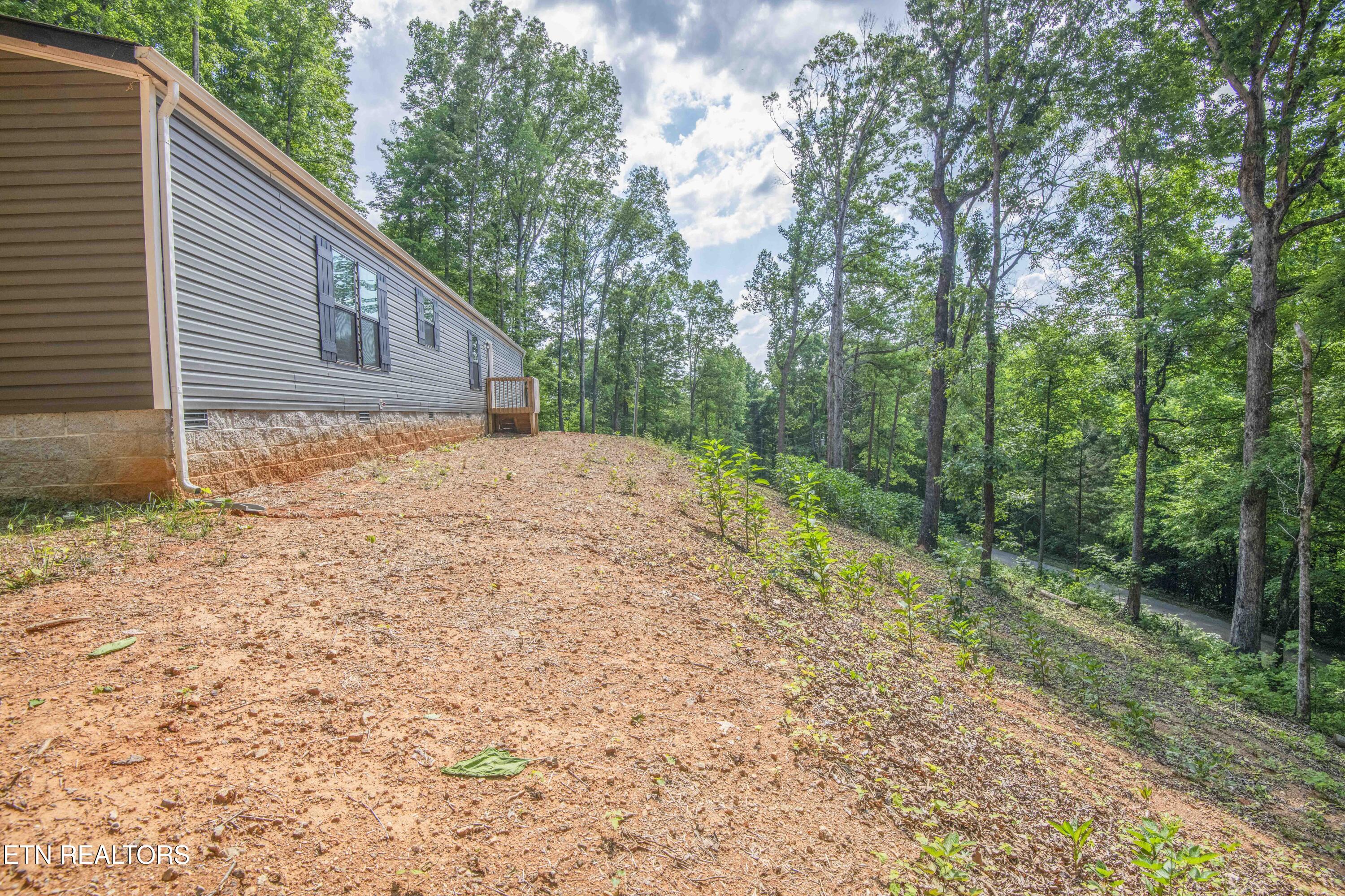 237 Johnson Valley Road Philadelphia, TN 37846 - Photo 35 of 35 yard_1
