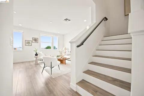 $735,000 | 1355 Pullman Way, Oakland, CA 94607