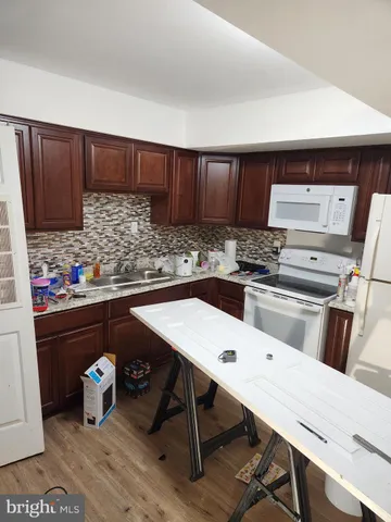 $1,100 | 412 North Spruce Street, Unit 3, Wilmington, DE 19801