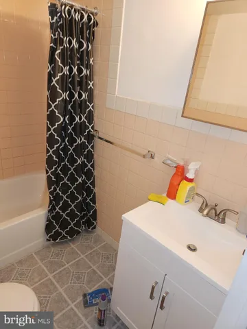 $1,100 | 412 North Spruce Street, Unit 3, Wilmington, DE 19801