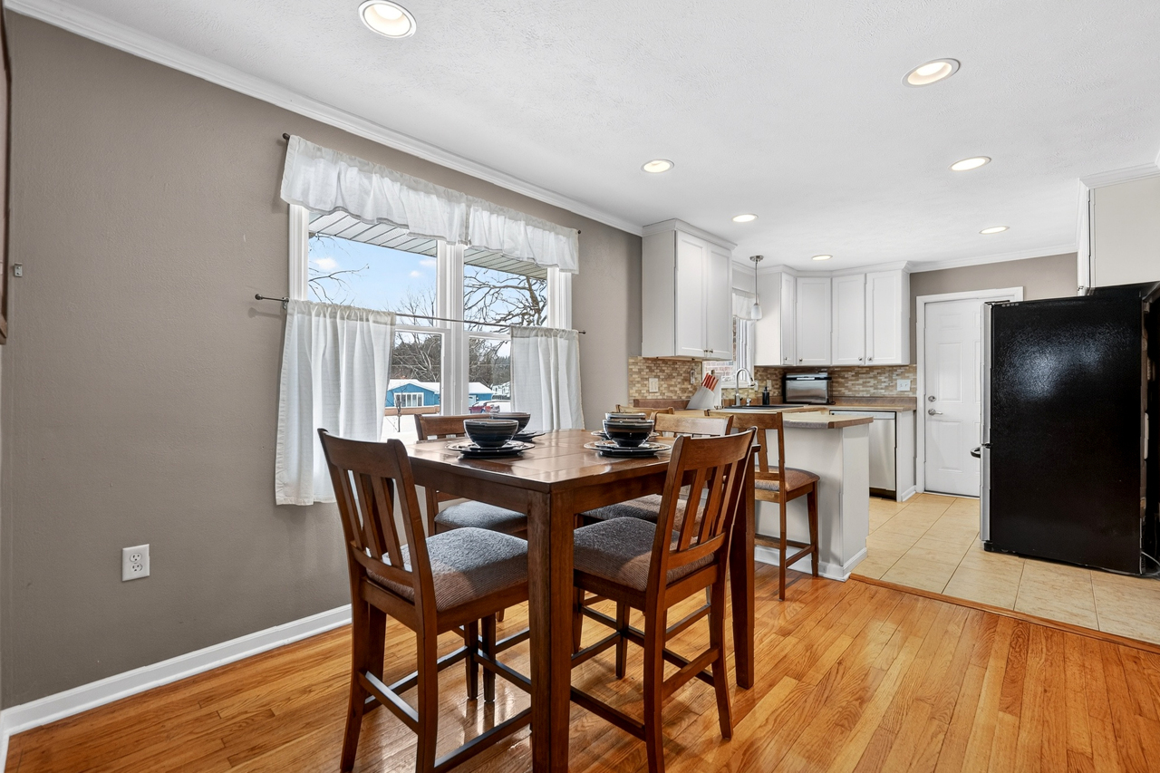 5567 North Blackwood Road Davis Junction, IL 61020 - Photo 11 of 40