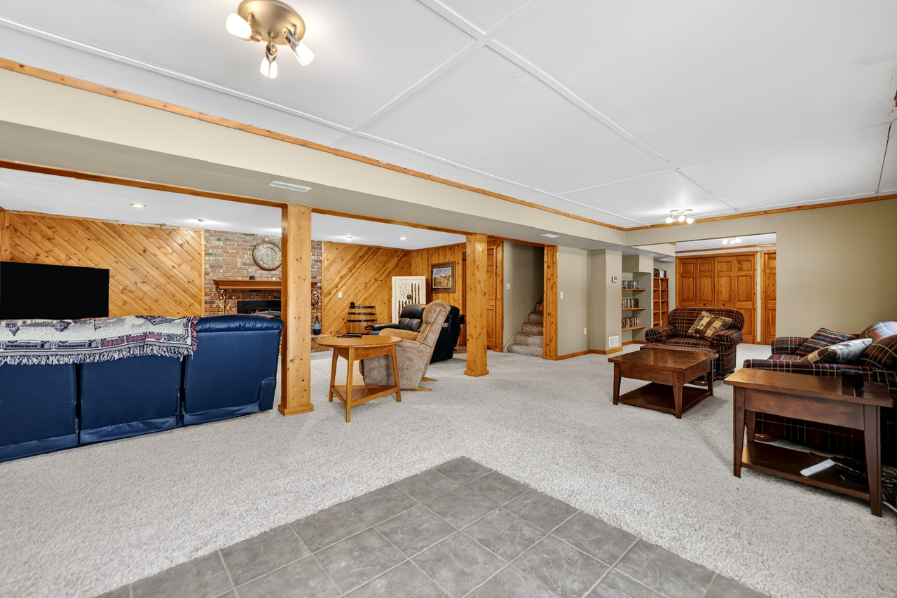 5567 North Blackwood Road Davis Junction, IL 61020 - Photo 23 of 40