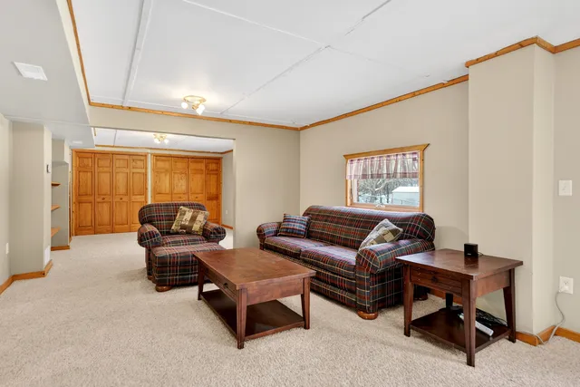 $319,000 | 5567 North Blackwood Road, Davis Junction, IL 61020