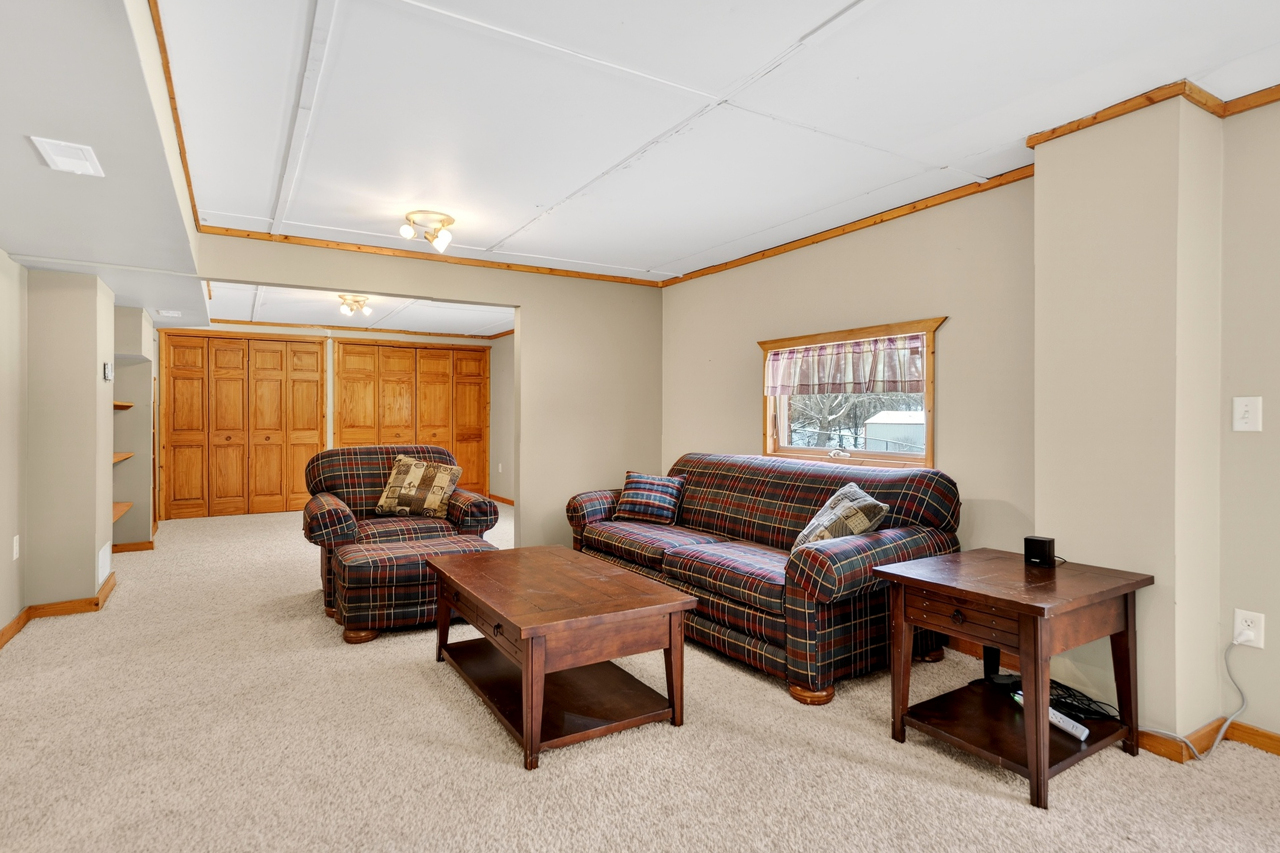 5567 North Blackwood Road Davis Junction, IL 61020 - Photo 24 of 40