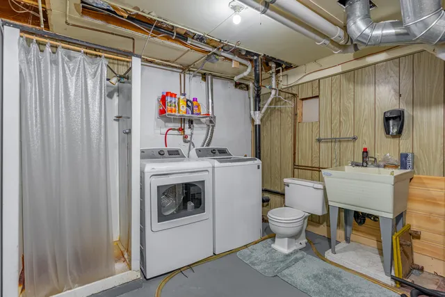 $319,000 | 5567 North Blackwood Road, Davis Junction, IL 61020