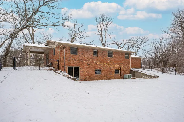 $319,000 | 5567 North Blackwood Road, Davis Junction, IL 61020