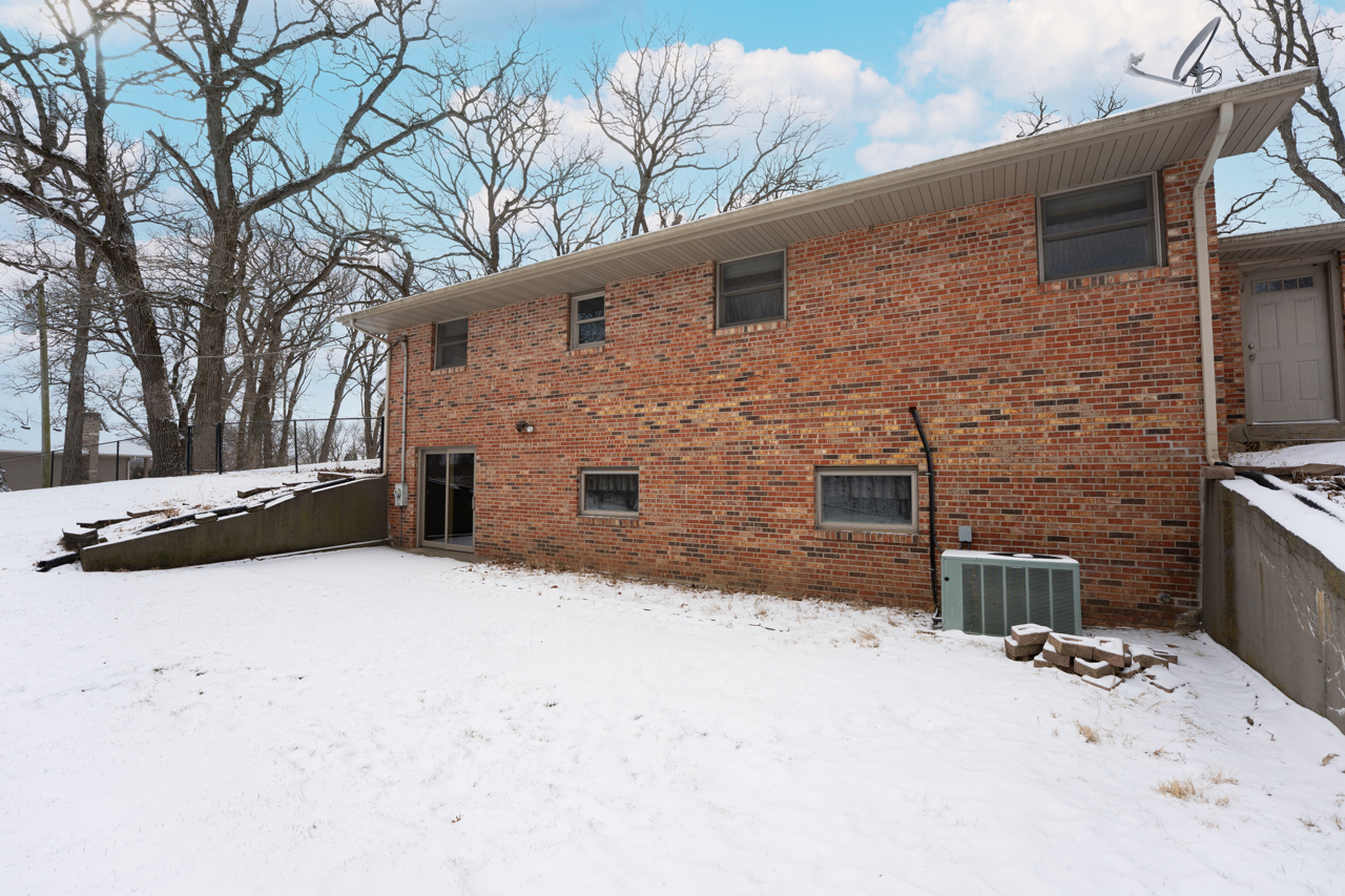 5567 North Blackwood Road Davis Junction, IL 61020 - Photo 34 of 40