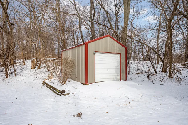 $319,000 | 5567 North Blackwood Road, Davis Junction, IL 61020