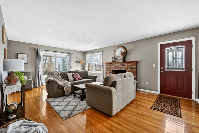 $319,000 | 5567 North Blackwood Road, Davis Junction, IL 61020