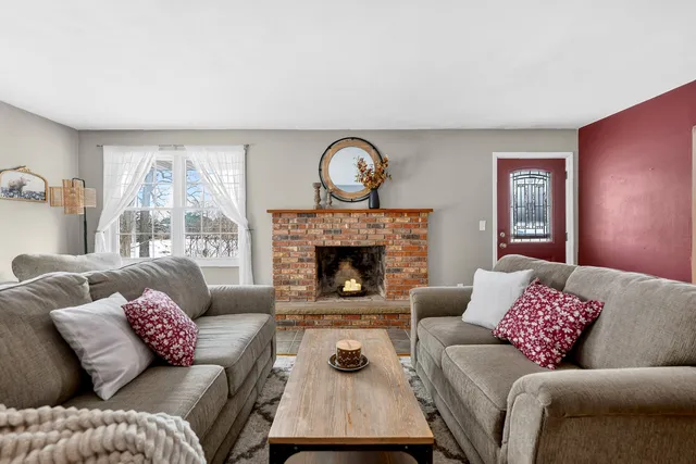 $319,000 | 5567 North Blackwood Road, Davis Junction, IL 61020