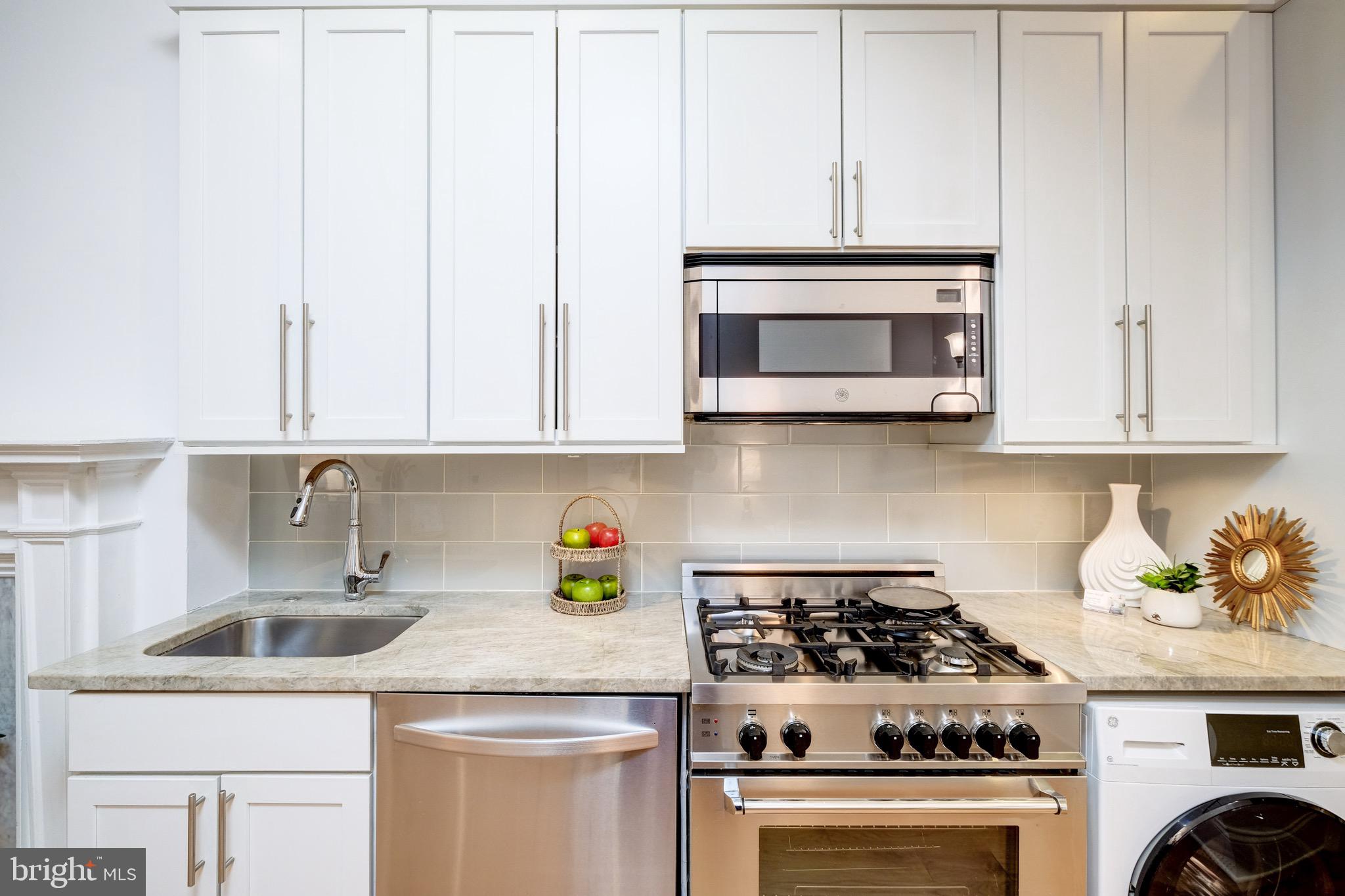 1929 19th Street Northwest, Unit 1 Washington, DC 20009 - Photo 12 of 21 Imported Italian Bertazzoni 6-burner gas range