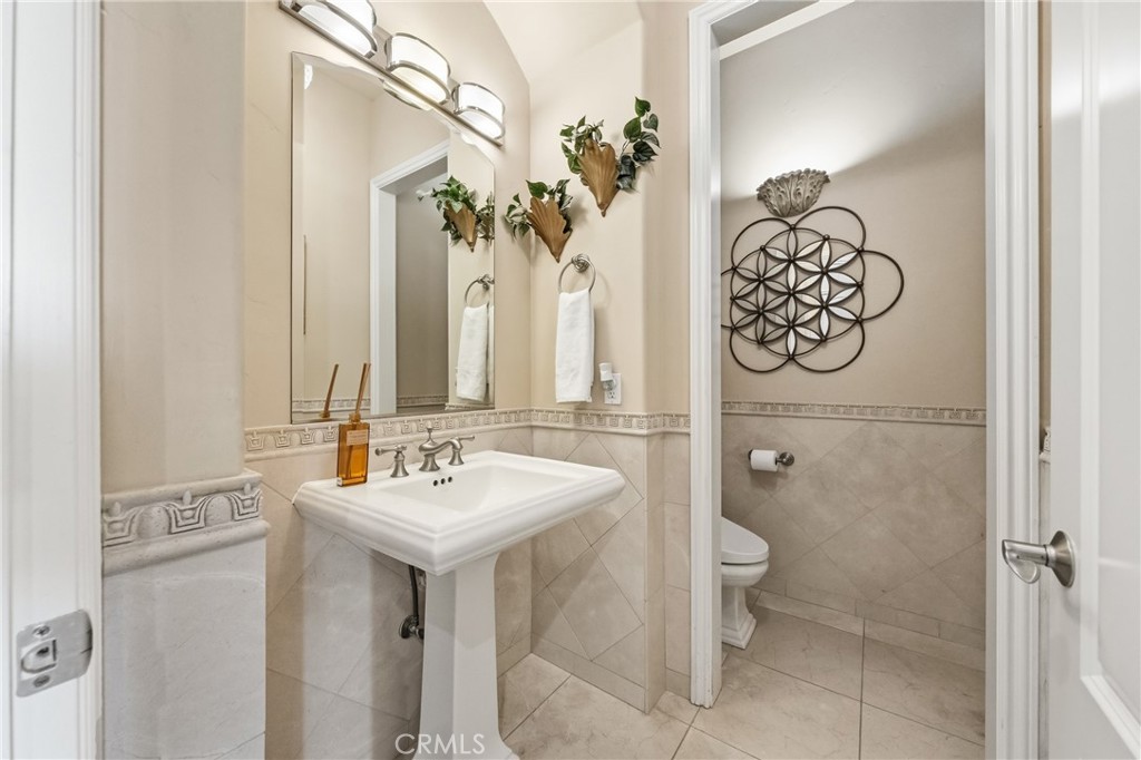 44930 Via Renaissance Temecula, CA 92590 - Photo 16 of 59