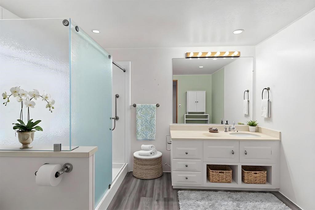 909 Richland Road, Unit 4 San Marcos, CA 92069 - Photo 18 of 37 Virtually Staged Photo