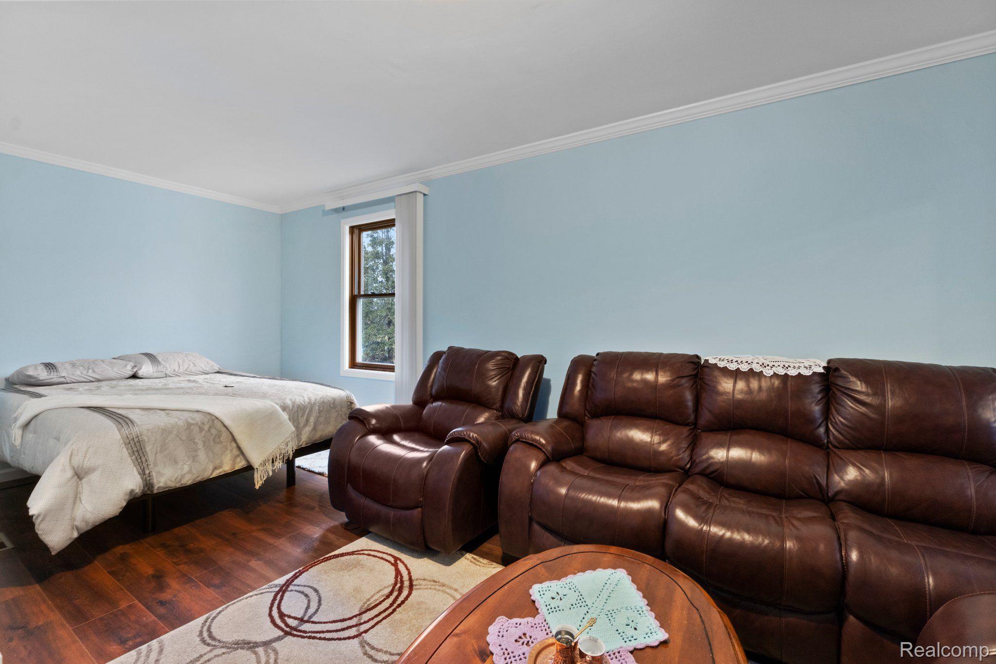37696 Hayes Road Clinton Township, MI 48038 - Photo 20 of 33 MASTER BEDROOM