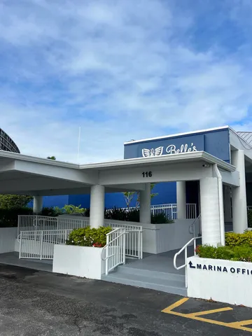 $6,450 | 132 Lakeshore Drive, Unit 1118, North Palm Beach, FL 33408