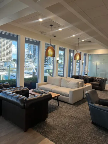 $6,450 | 132 Lakeshore Drive, Unit 1118, North Palm Beach, FL 33408