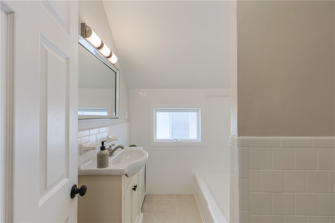 24 Pleasant Street Cumberland, RI 02864 - Photo 23 of 33