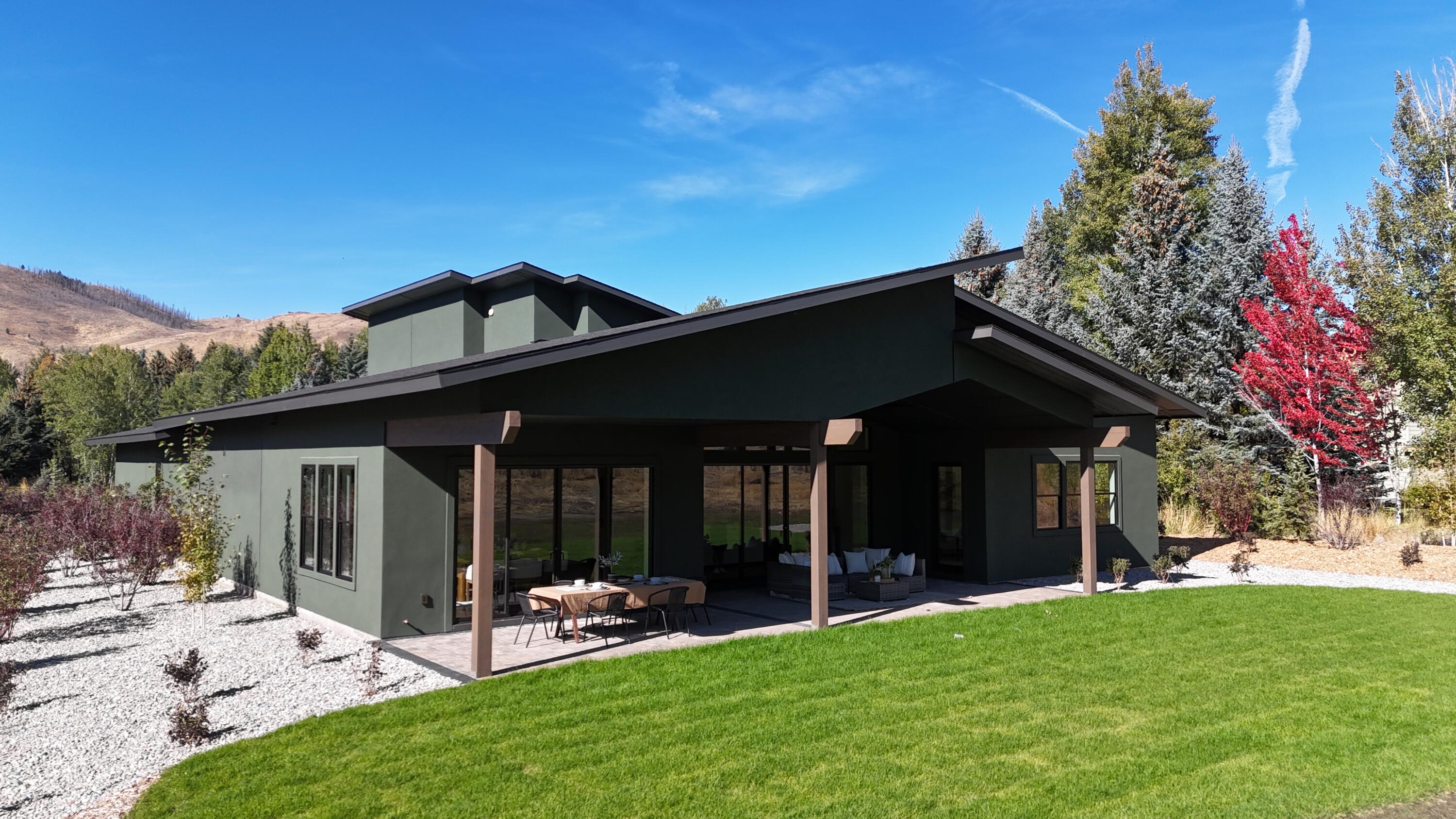 246 Mariposa Road Hailey, ID 83333 - Photo 25 of 25 Back Patio 2