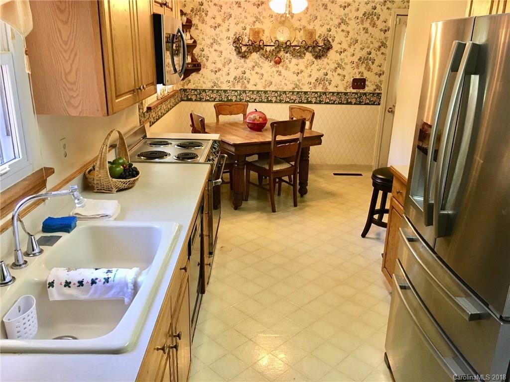 44 Allison Road Brevard, NC 28712 - Photo 10 of 28 Gallery Image 10