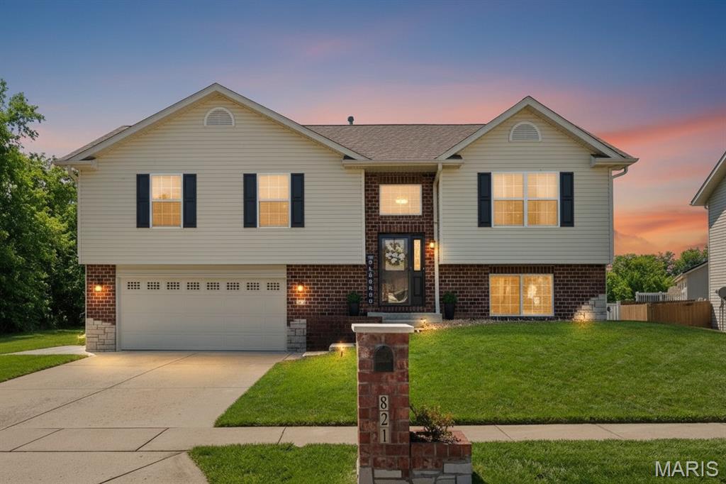 821 Chesapeake Jct Lane O'Fallon, IL 62269 - Photo 1 of 57