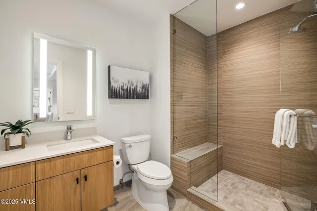 $2,195,000 | 38460 Highway 6, Unit 310, Avon, CO 81620