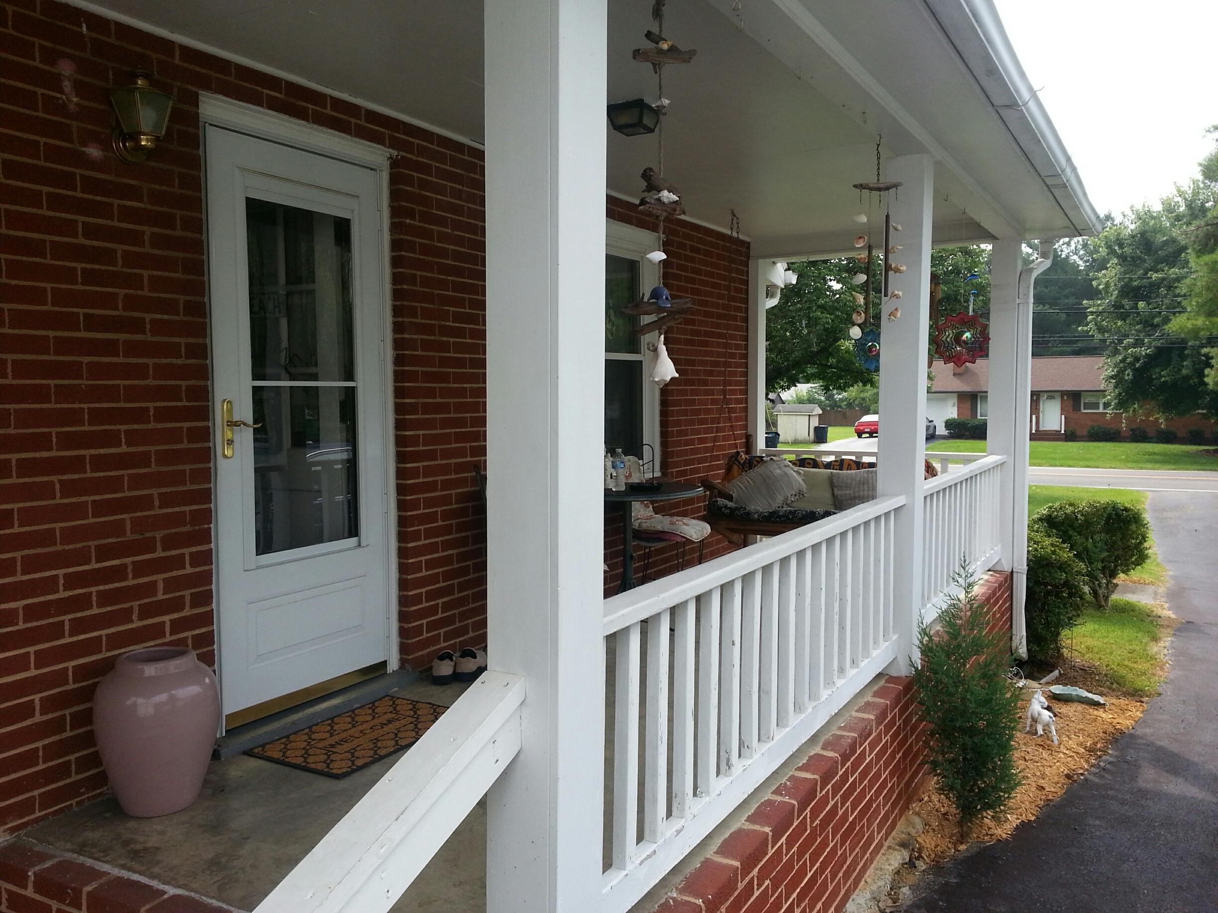 5449 Cove Road Roanoke, VA 24019 - Photo 2 of 19 Porch