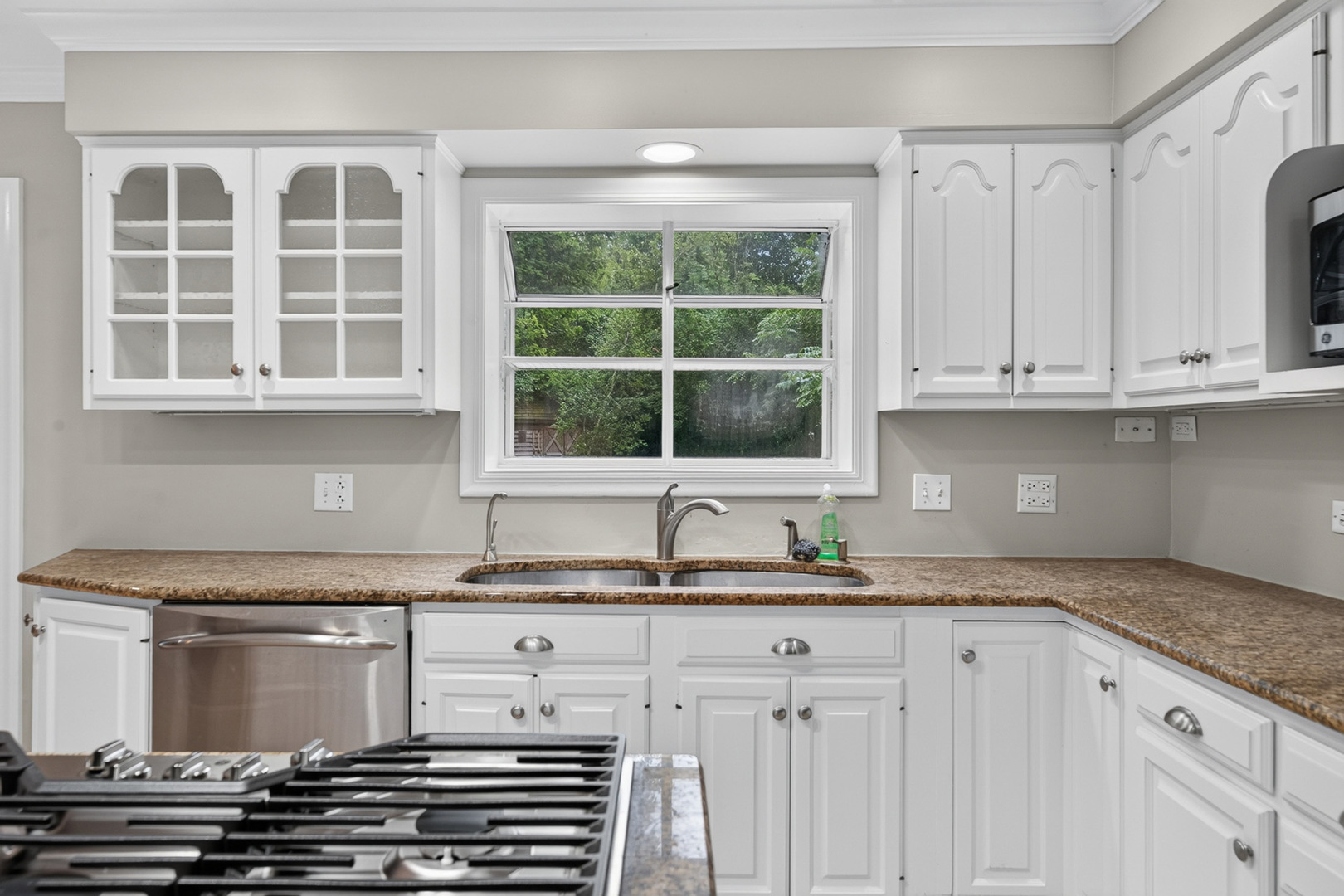 2100 Stirling Road Bannockburn, IL 60015 - Photo 8 of 48 Gallery Image 8