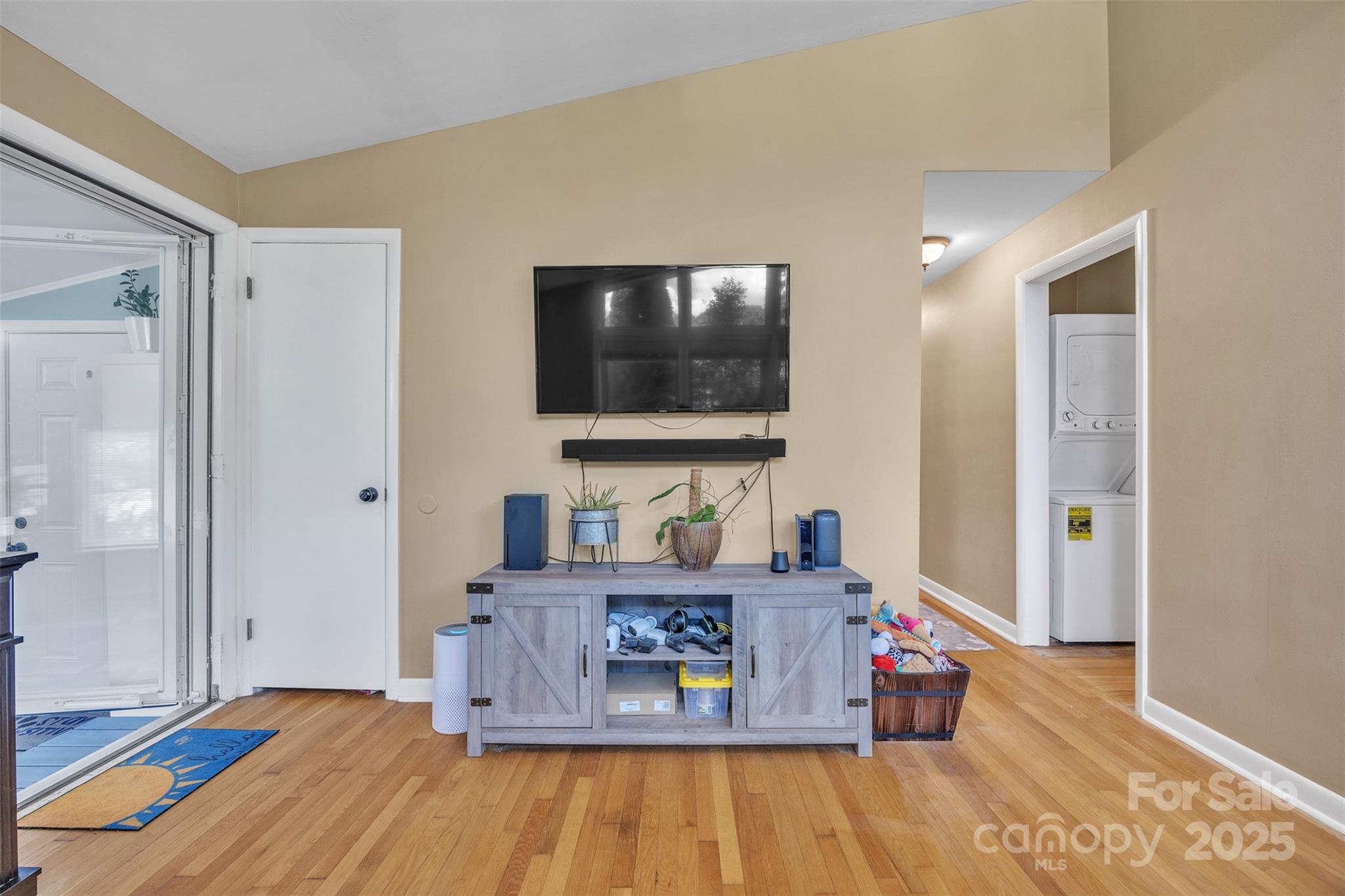 2601 Robinson Road Newton, NC 28658 - Photo 9 of 39 Gallery Image 9