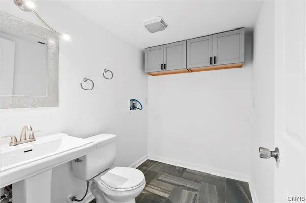 $1,800 | 3754 Helios Court, Clay, NY 13027