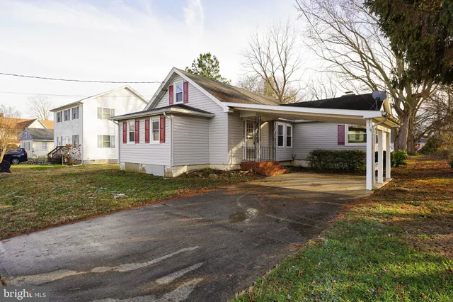 $1,595 | 101 Taylor Avenue, Hurlock, MD 21643
