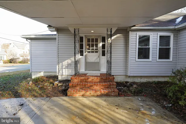 $1,595 | 101 Taylor Avenue, Hurlock, MD 21643