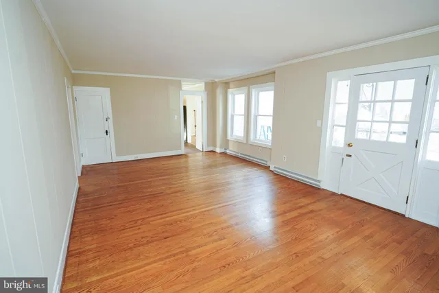 $1,595 | 101 Taylor Avenue, Hurlock, MD 21643