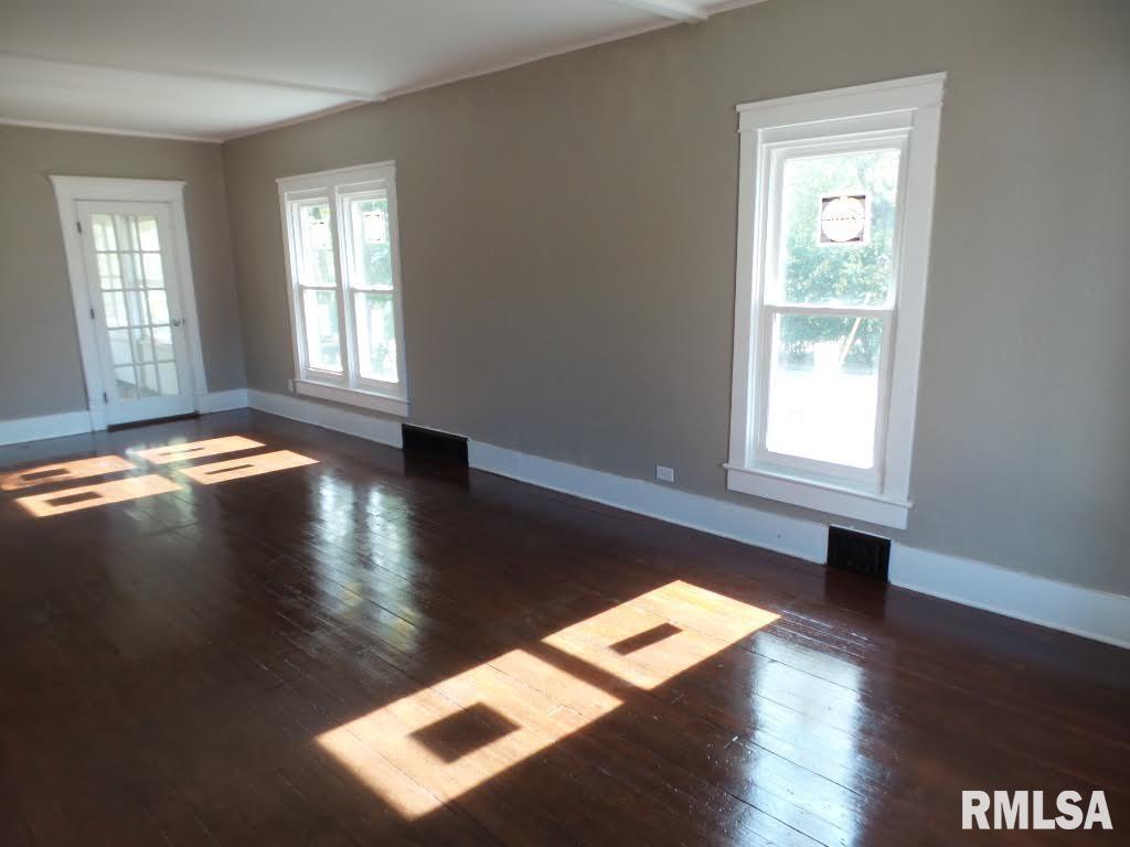 1404 North Logan Street Chillicothe, IL 61523 - Photo 14 of 47