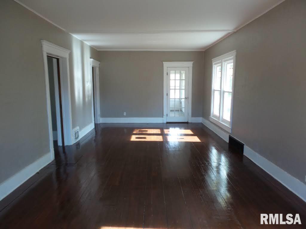 1404 North Logan Street Chillicothe, IL 61523 - Photo 18 of 47