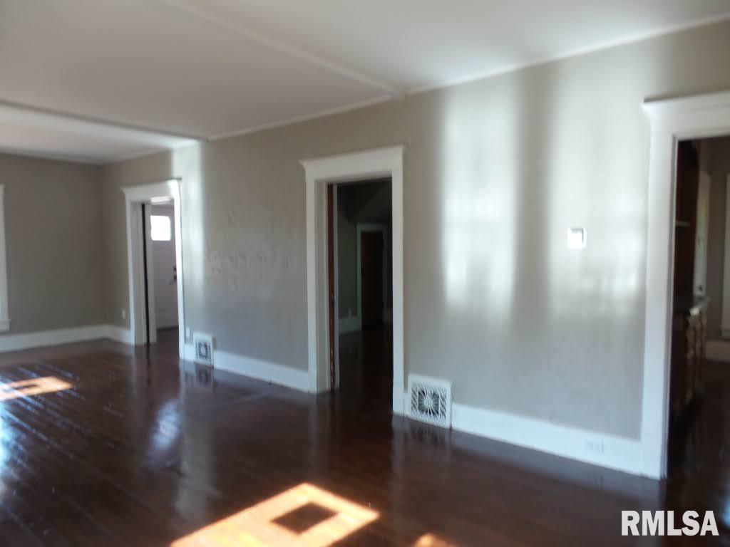 1404 North Logan Street Chillicothe, IL 61523 - Photo 21 of 47