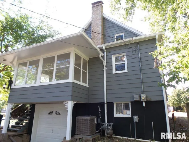 $159,000 | 1404 North Logan Street, Chillicothe, IL 61523