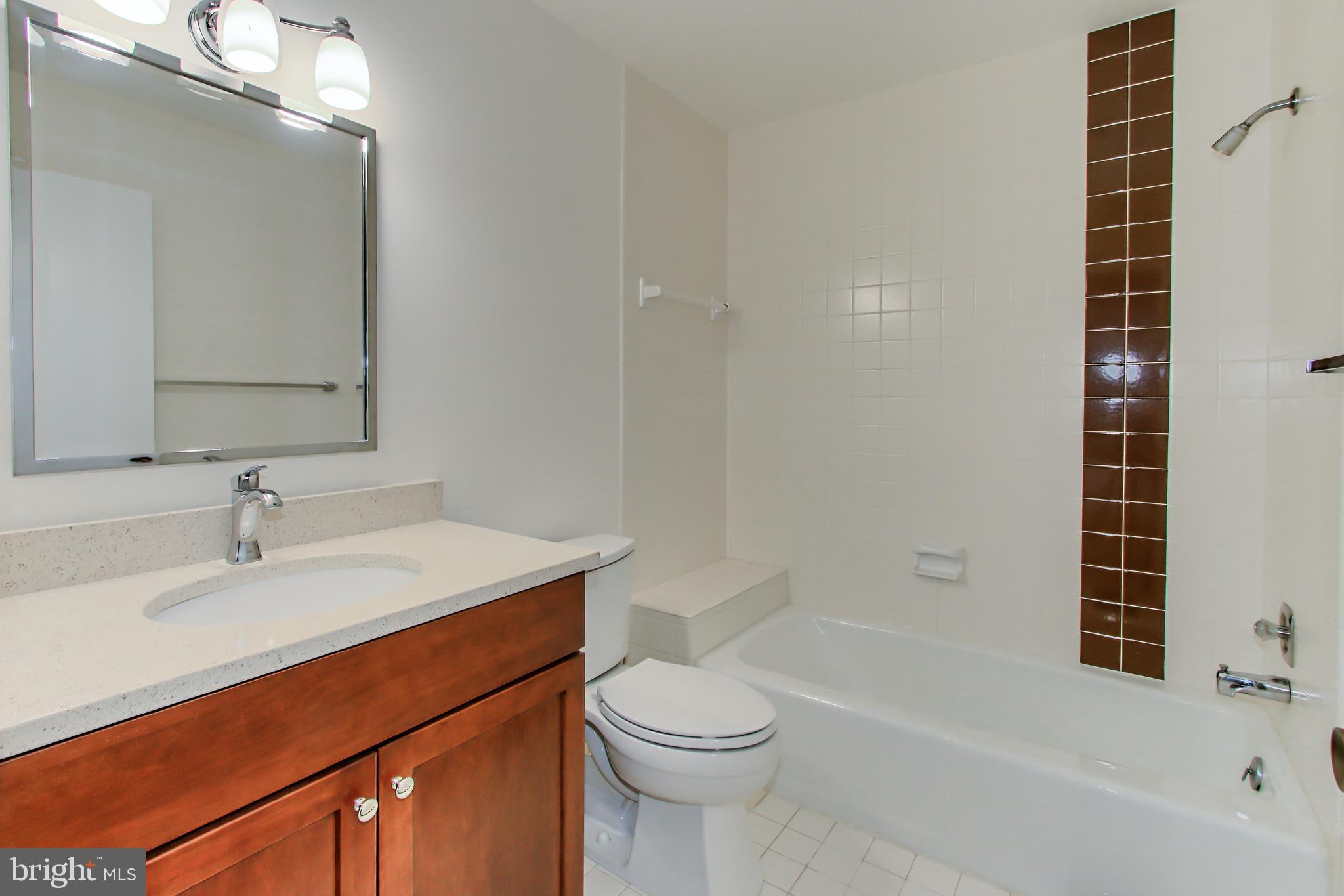 7600 Potomac Fall Road McLean, VA 22102 - Photo 24 of 29 Bedroom Four En Suite Bathroom