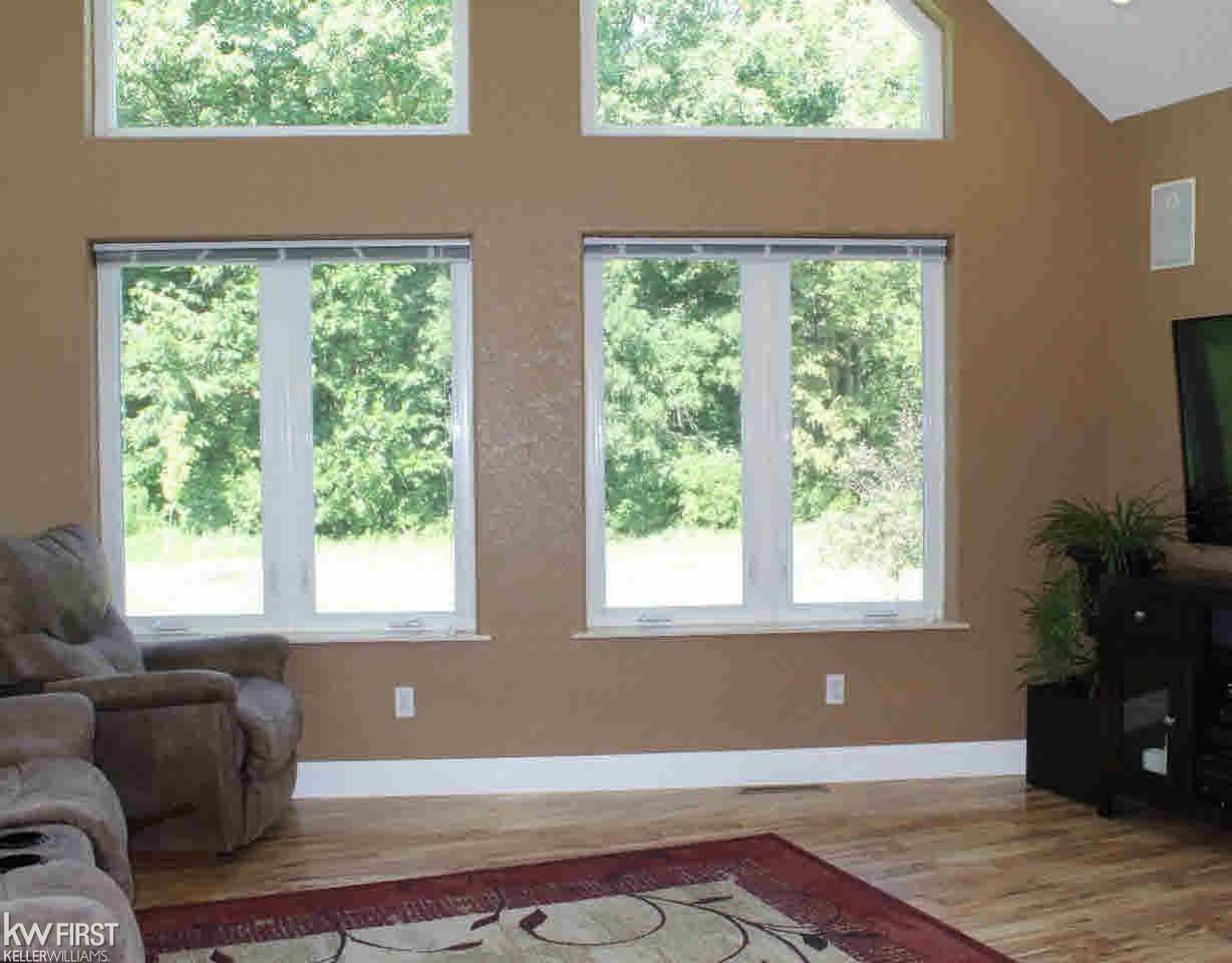 1002 East Vienna Road Clio, MI 48420 - Photo 16 of 62 21351688-15.JPG