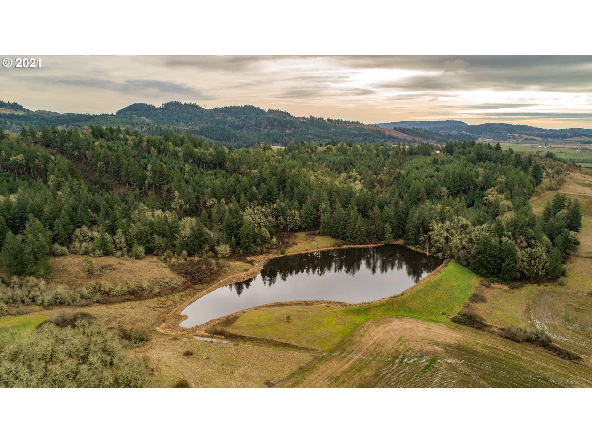 8750 Oak Grove Road Rickreall, OR 97371 - Photo 28 of 32 Gallery Image 28