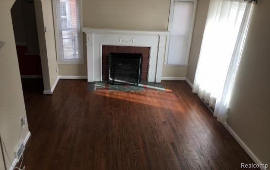1218 Hampton Road Grosse Pointe Woods, MI 48236 - Photo 10 of 19