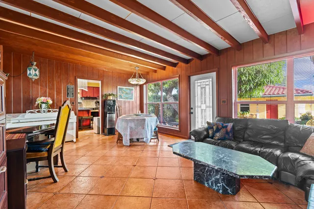 $749,000 | 1802 Lake Osborne Drive, Lake Worth Beach, FL 33461