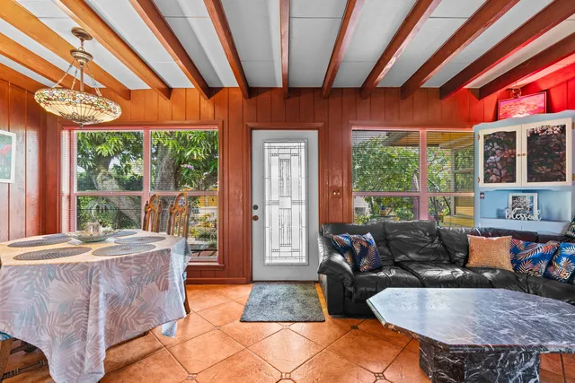 $749,000 | 1802 Lake Osborne Drive, Lake Worth Beach, FL 33461