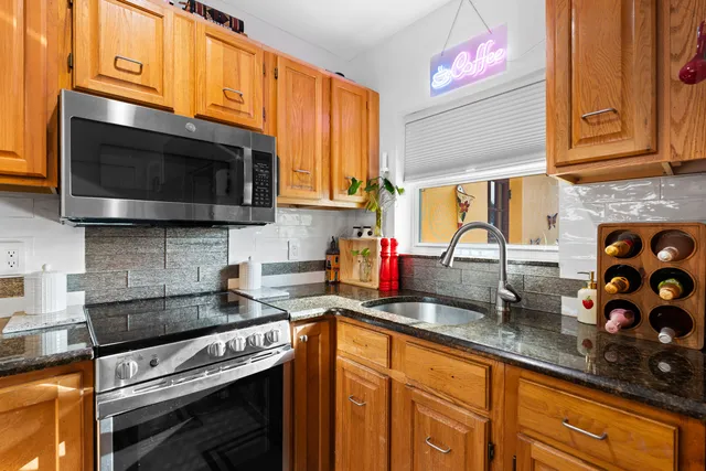 $749,000 | 1802 Lake Osborne Drive, Lake Worth Beach, FL 33461