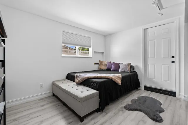 $749,000 | 1802 Lake Osborne Drive, Lake Worth Beach, FL 33461