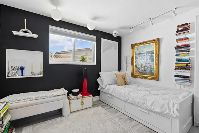 $749,000 | 1802 Lake Osborne Drive, Lake Worth Beach, FL 33461