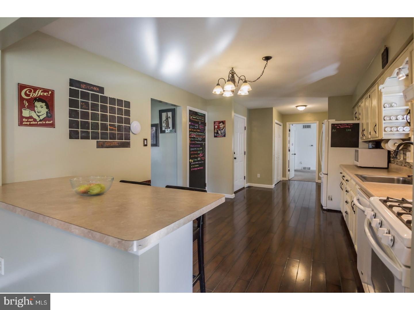 396 Doerrmann Drive Mickleton, NJ 08056 - Photo 9 of 24 Kitchen
