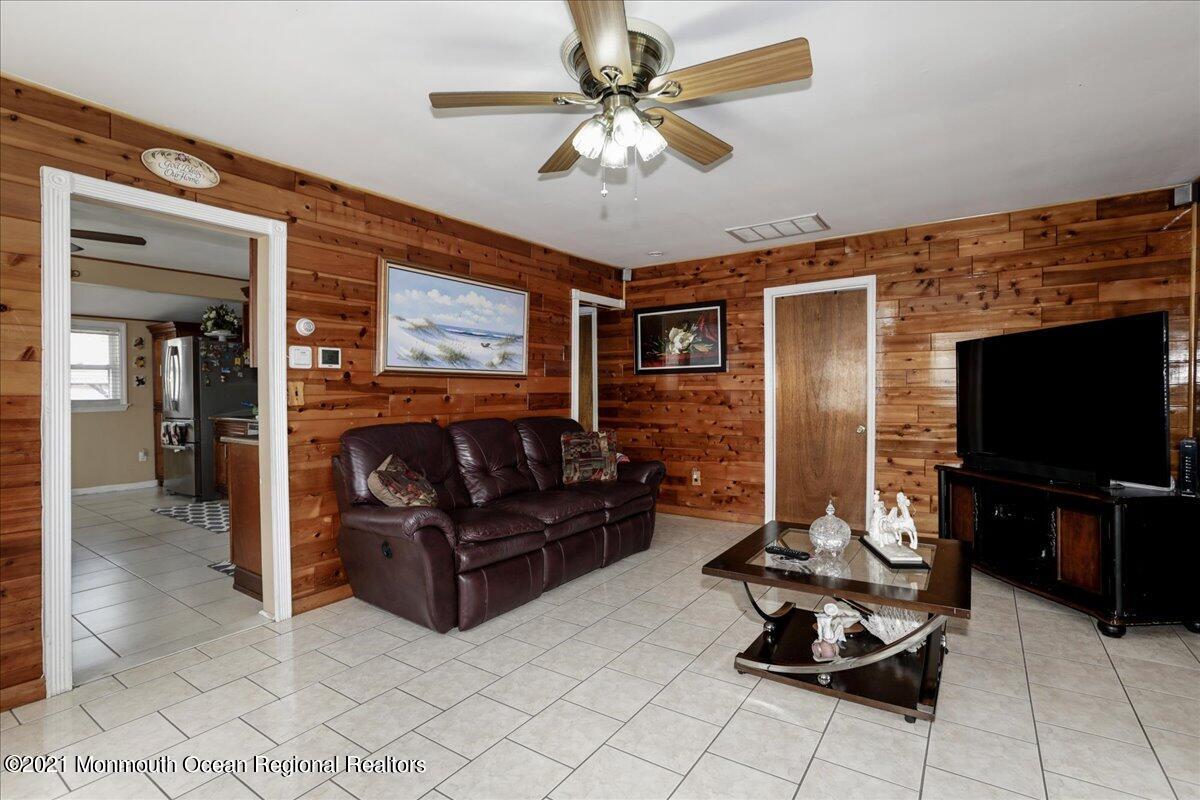 204 Foster Road Toms River, NJ 08753 - Photo 22 of 51 18-204FosterRd0018