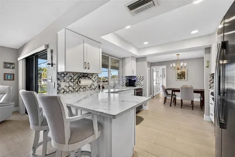 $975,000 | 3927 48th Avenue South, St. Petersburg, FL 33711